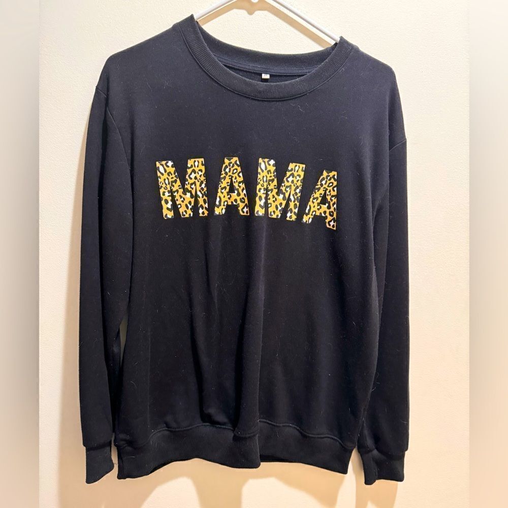 “MAMA” Cheetah Crew Neck size M